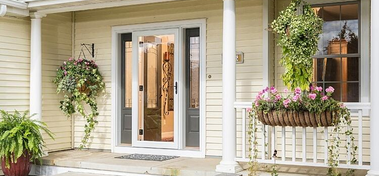 screen door installation in Hallandale Beach